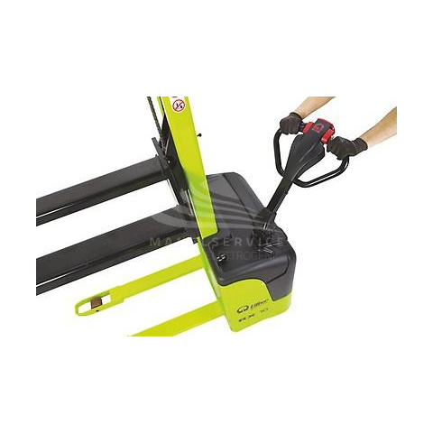 PRAMAC RX10/16 PLUS - Ergonomic tiller placed laterally to increase visibility