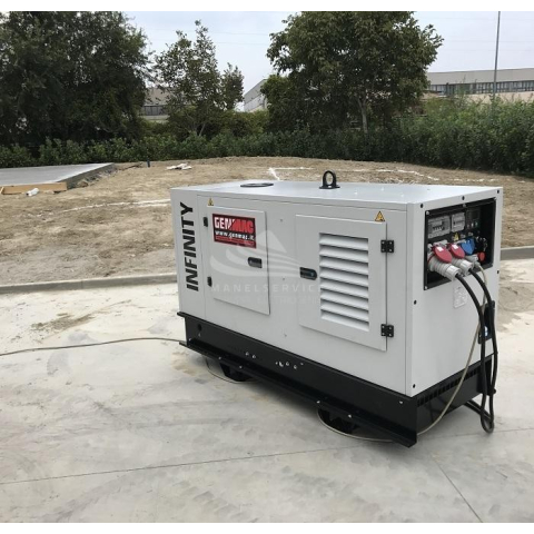 GENMAC Urban G15000KS Diesel Gruppo Elettrogeno Trifase 3000 rpm 15 KVA 12 KW AVR