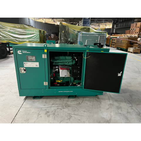 Generatore Cummins C28D5Q 27,5KVA