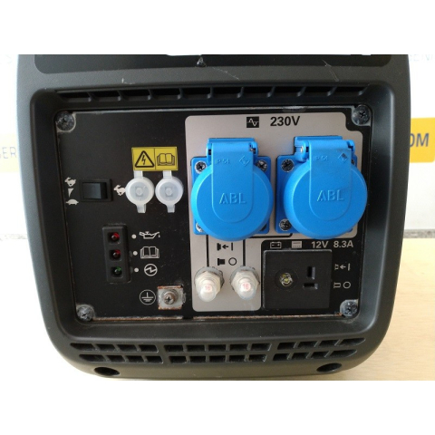 Generator Used Honda EU22I 2.2Kw